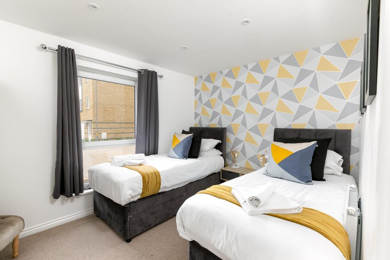 Hertford Serviced Apartments Ware Extérieur photo